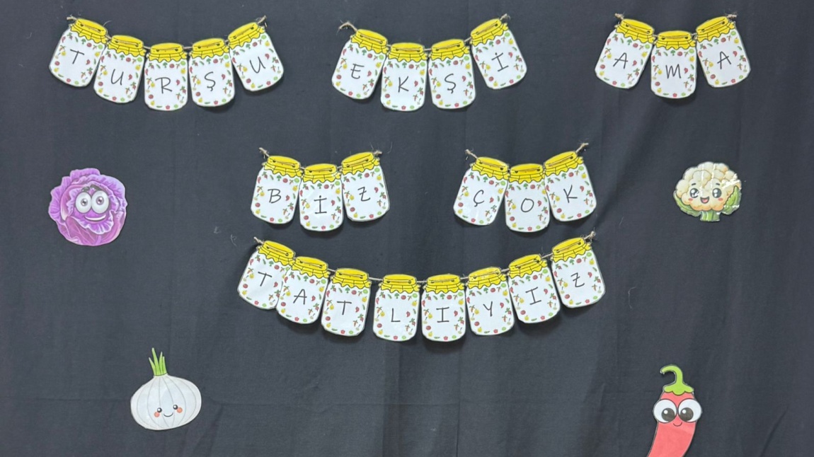 MİNİK ELLERLE RENKLİ TURŞULAR!